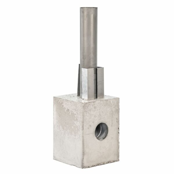 Betonpoer met uitloop